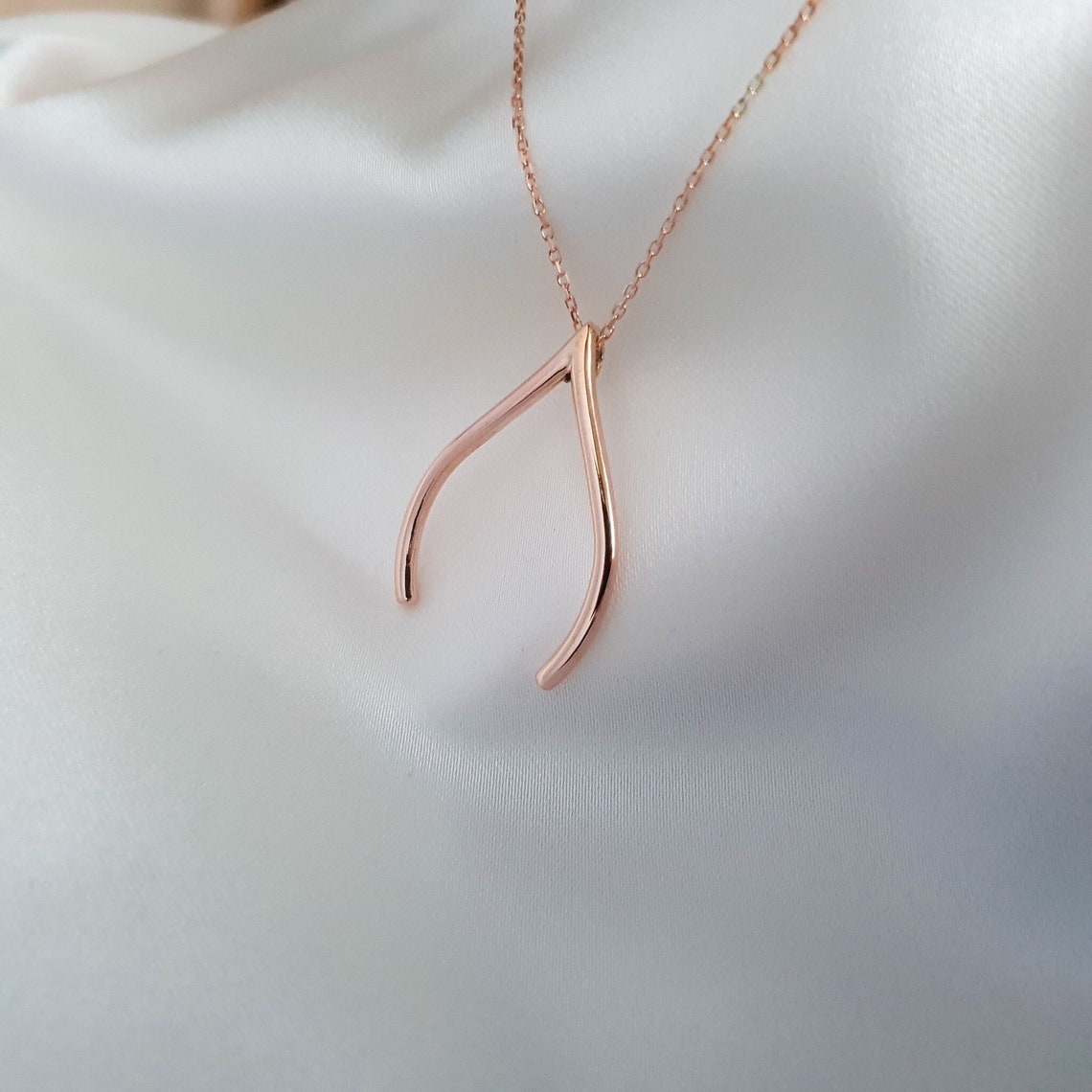 Aurora – Collier porte bague porte-bonheur